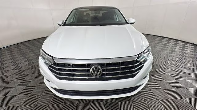 2019 Pure White Volkswagen Jetta R-Line FWD Sedan