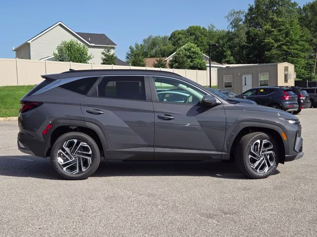 2026 Ecotronic Gray Hyundai Tucson SEL Plus AWD SUV