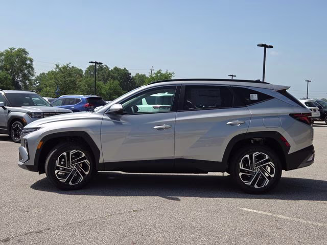 2026 Shimmering Silver Hyundai Tucson SEL Plus AWD SUV