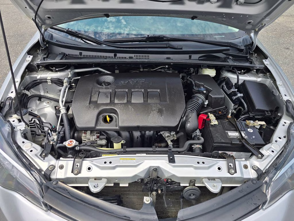 2019 Classic Silver Metallic Toyota Corolla LE FWD Sedan