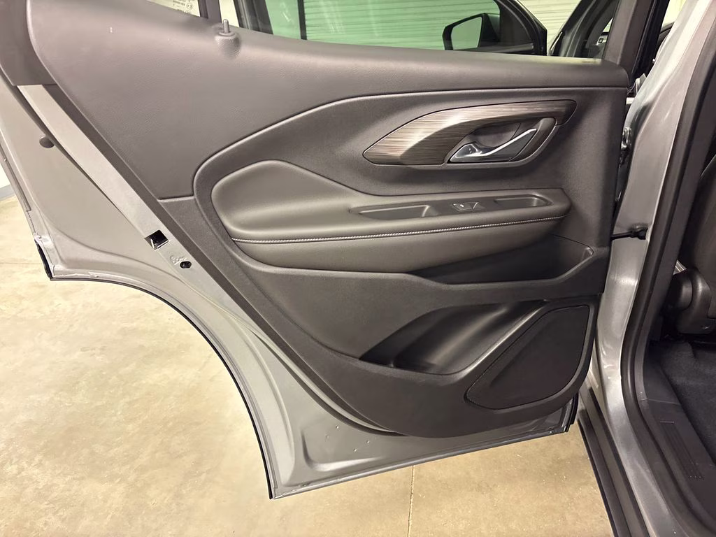 2023 Sterling Metallic GMC Terrain SLE FWD SUV