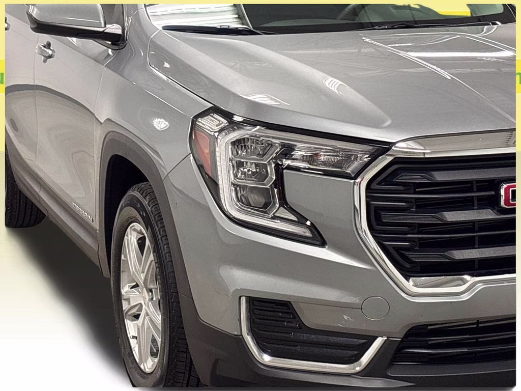 2023 Sterling Metallic GMC Terrain SLE FWD SUV