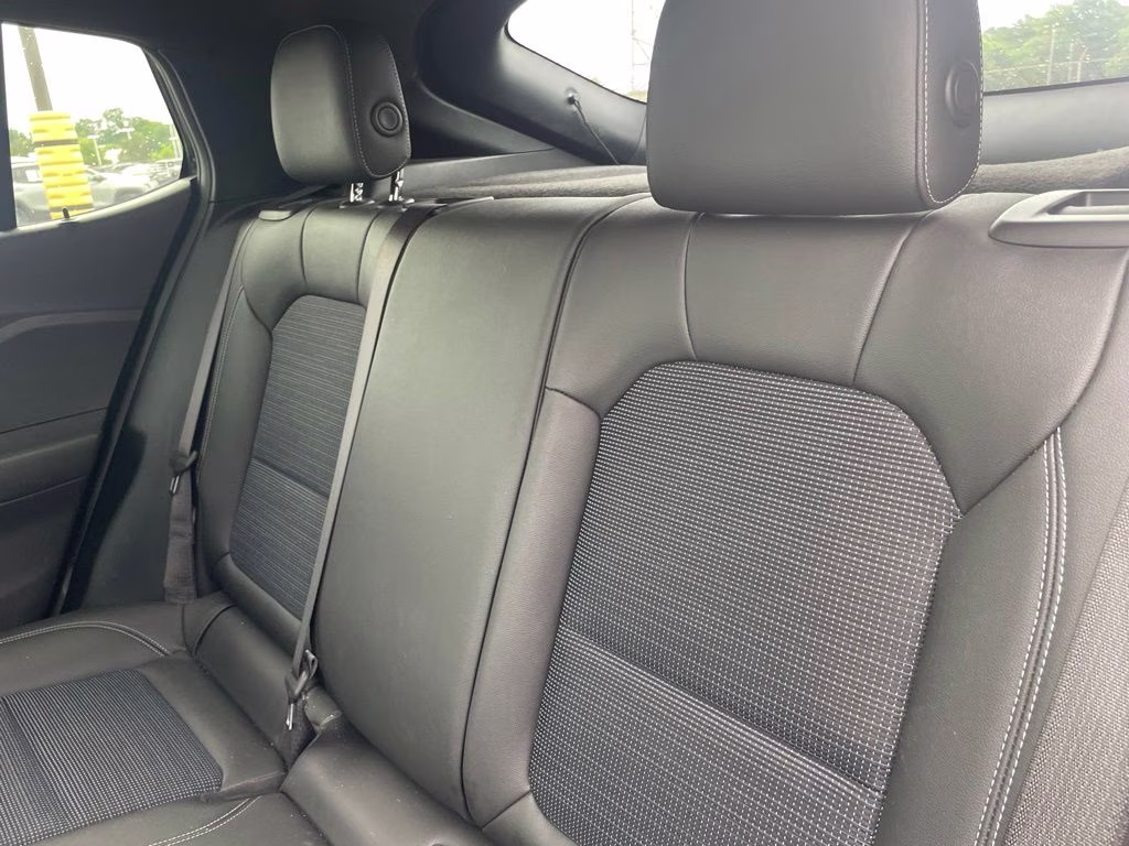 2025 Ebony Twilight Metallic Buick Envista Preferred FWD SUV