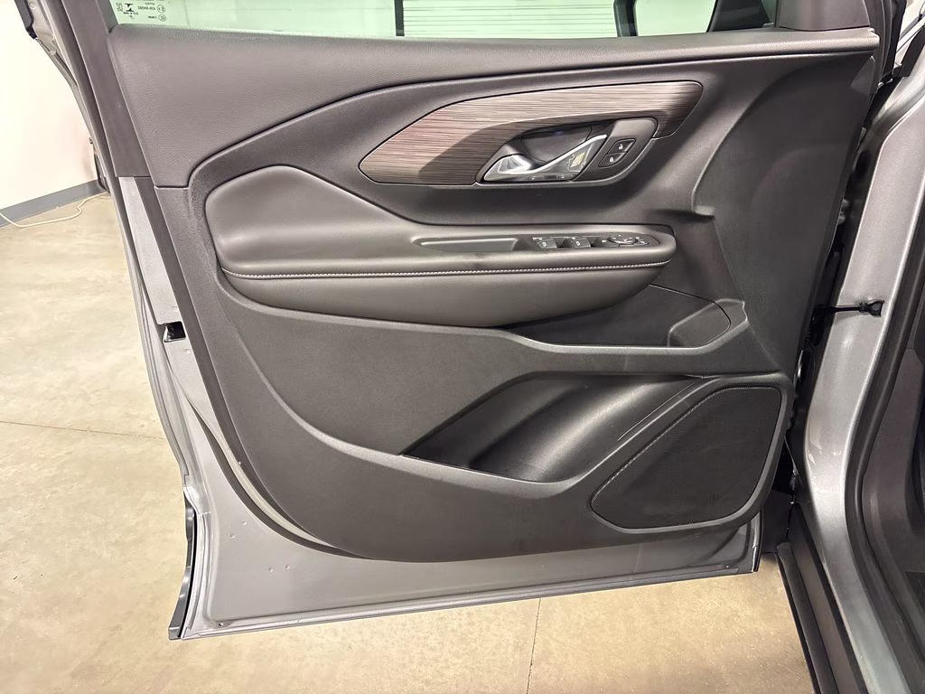 2023 Sterling Metallic GMC Terrain SLE FWD SUV