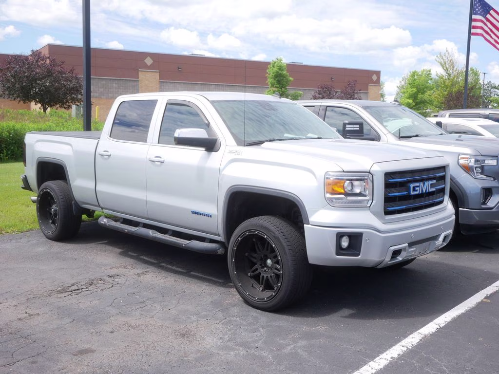 2014 Quicksilver Metallic GMC Sierra 1500 SLT 4X4 Truck