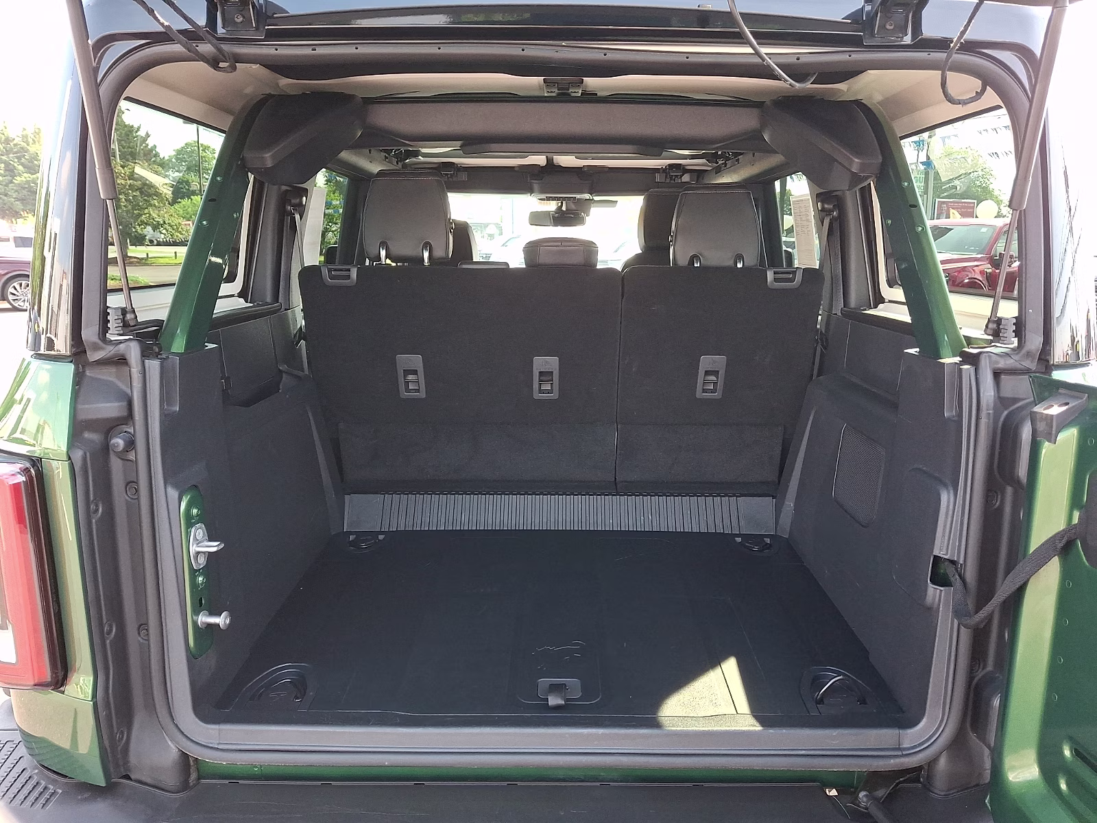 2025 Eruption Green Metallic - FA Ford Bronco Badlands 4X4
