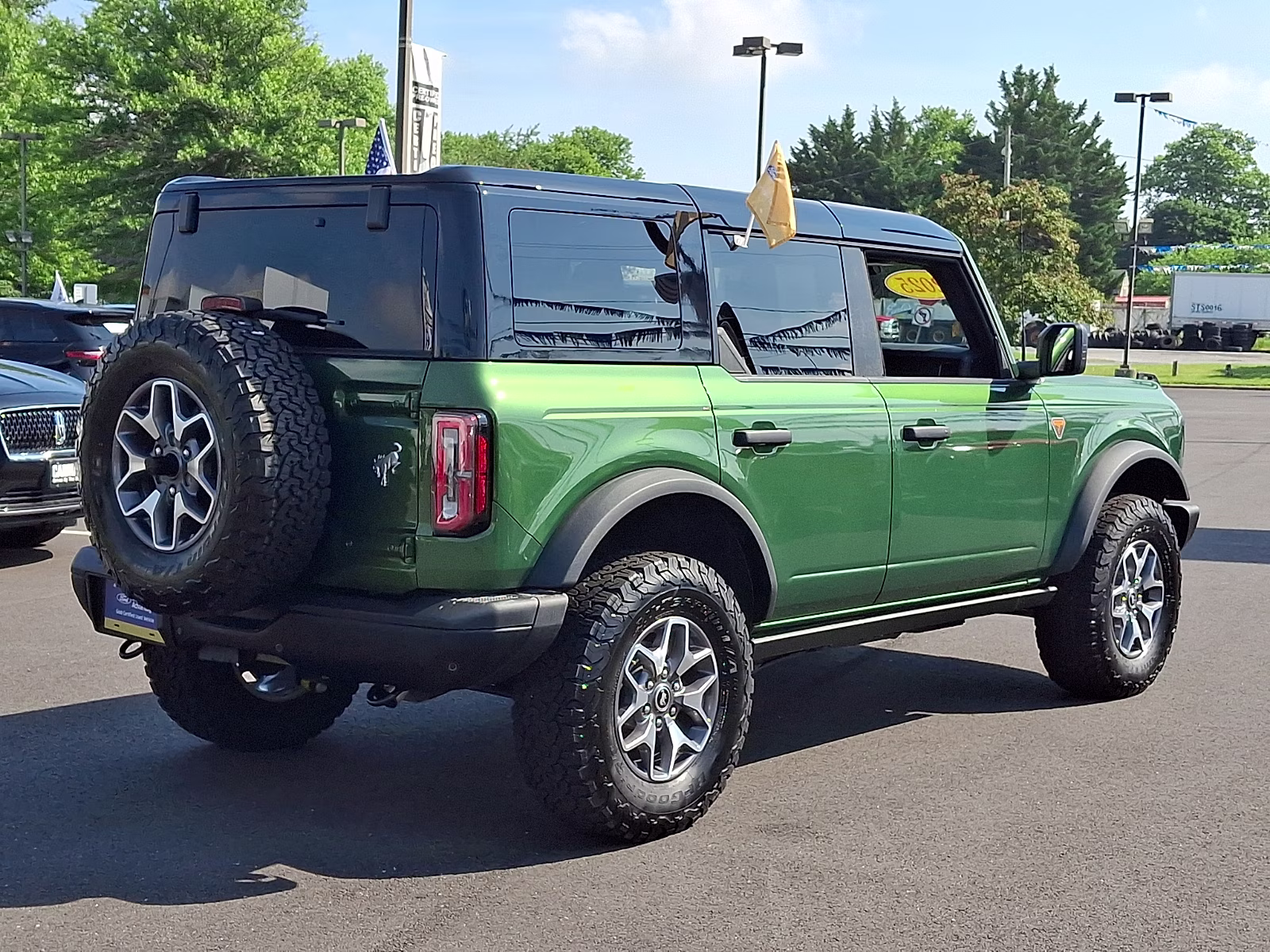 2025 Eruption Green Metallic - FA Ford Bronco Badlands 4X4