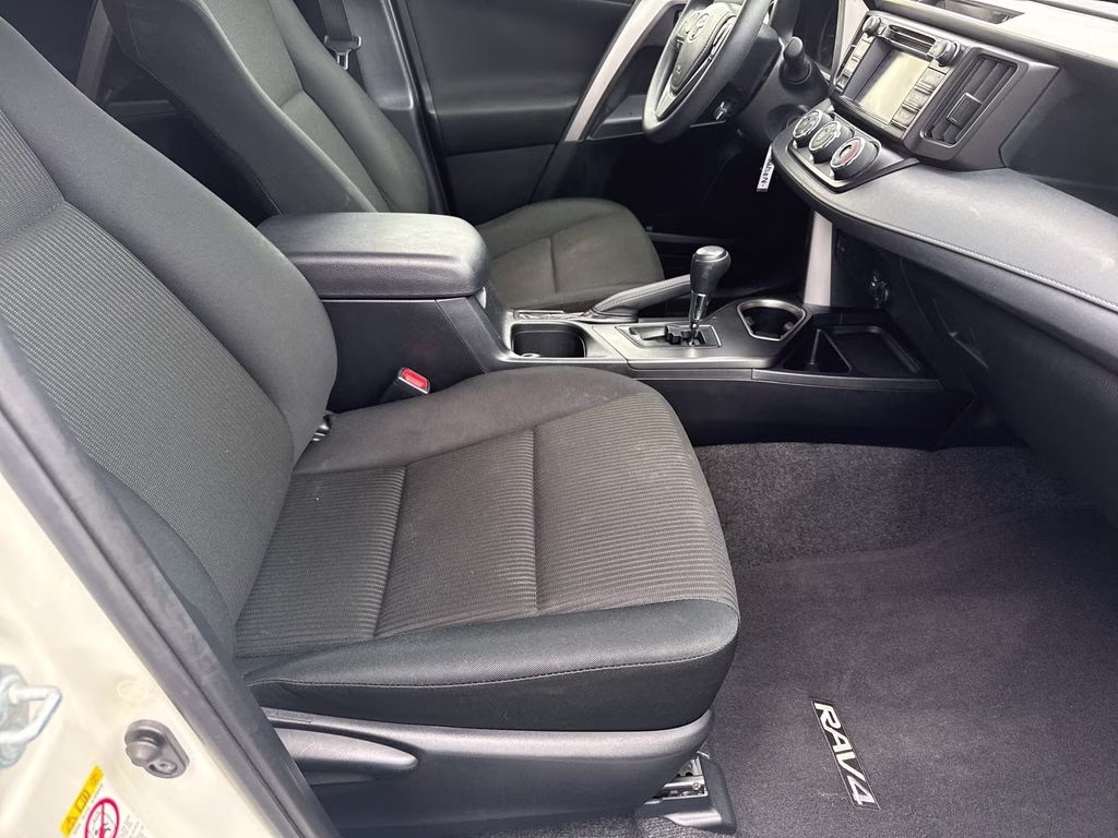 2017 Super White Toyota RAV4 LE FWD SUV