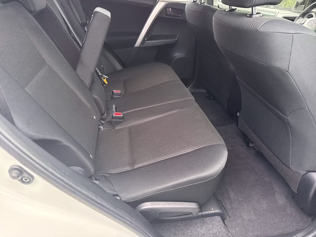 2017 Super White Toyota RAV4 LE FWD SUV