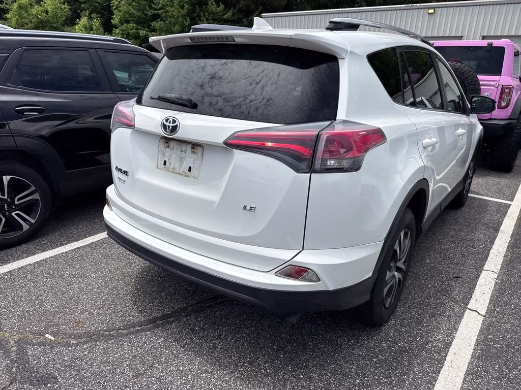 2017 Super White Toyota RAV4 LE FWD SUV