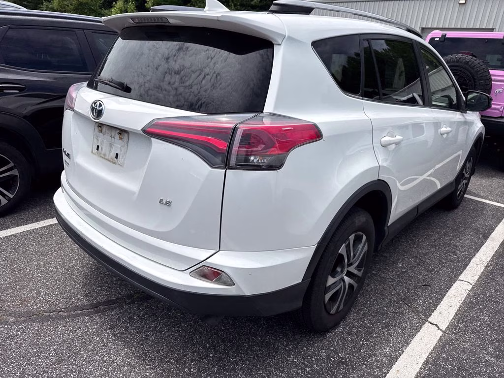 2017 Super White Toyota RAV4 LE FWD SUV