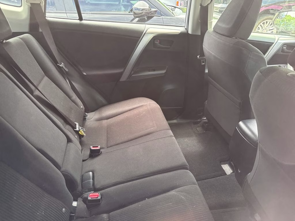 2017 Super White Toyota RAV4 LE FWD SUV