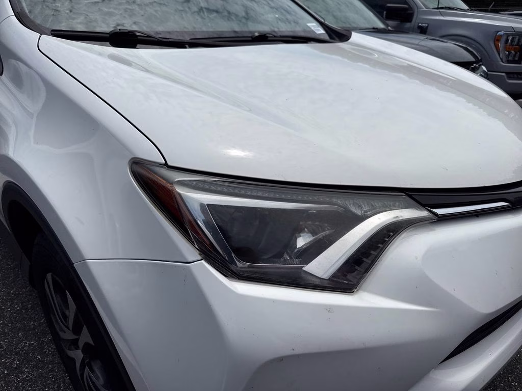 2017 Super White Toyota RAV4 LE FWD SUV