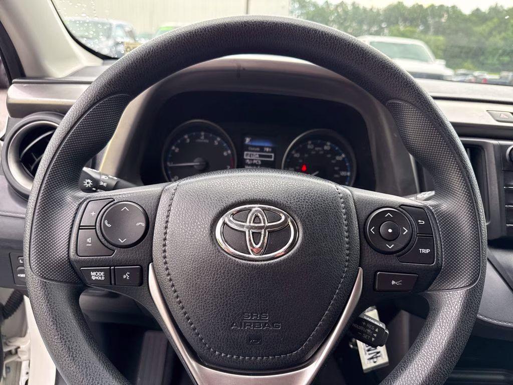 2017 Super White Toyota RAV4 LE FWD SUV