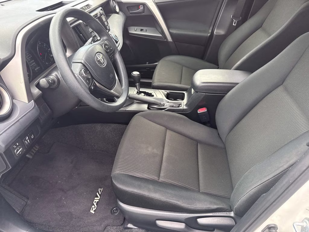 2017 Super White Toyota RAV4 LE FWD SUV