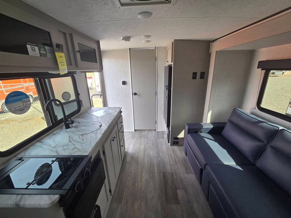 2025 Coachmen REMOTE 19R Trailer