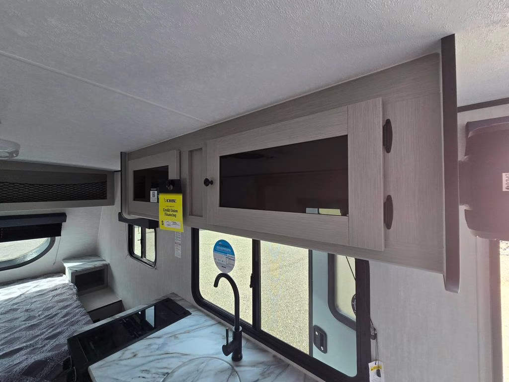 2025 Coachmen REMOTE 19R Trailer