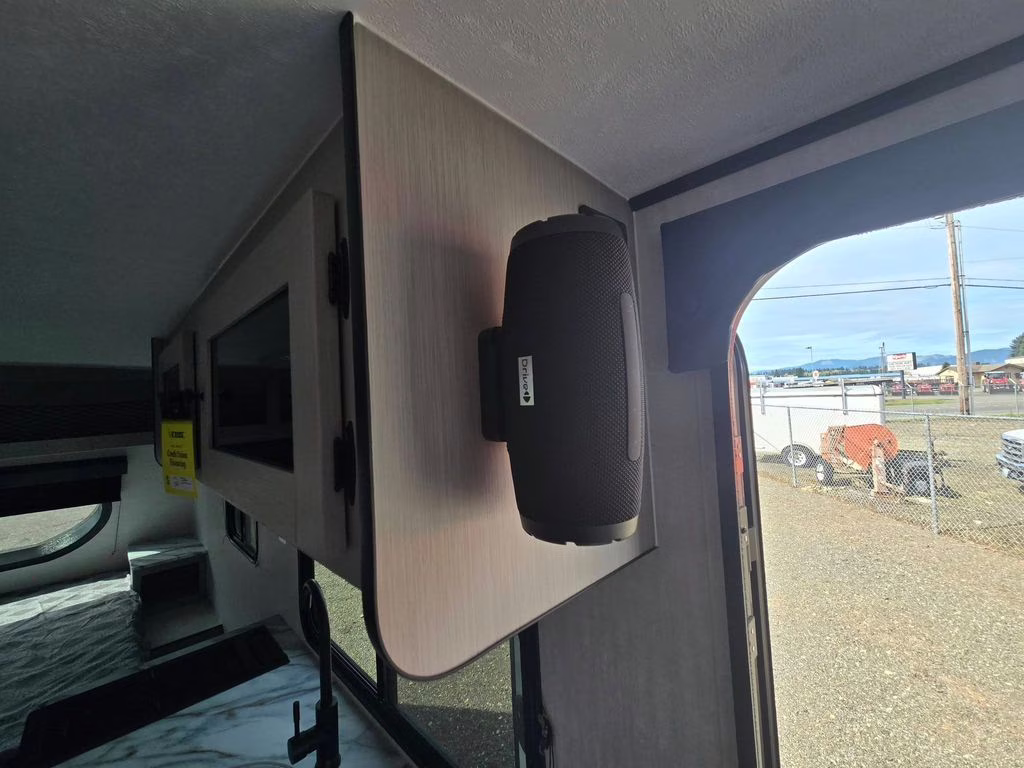 2025 Coachmen REMOTE 19R Trailer