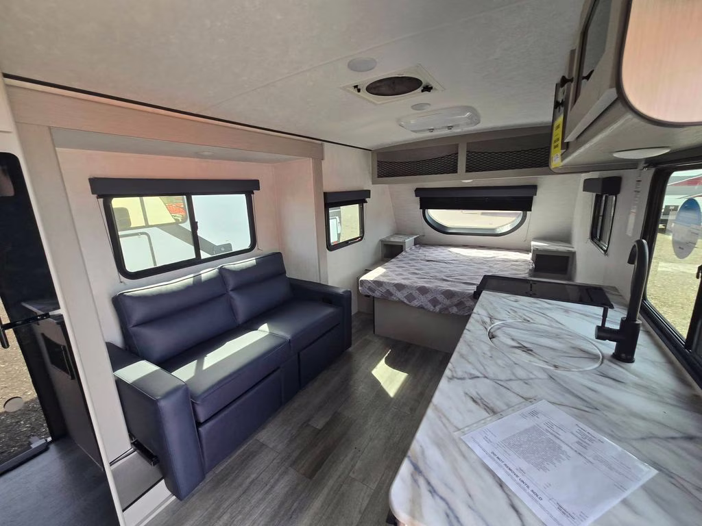 2025 Coachmen REMOTE 19R Trailer