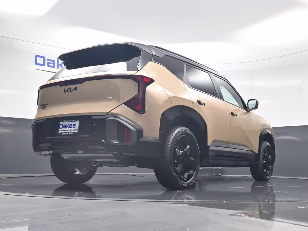 2027 Terrain Brown Kia Seltos X-Line S AWD SUV