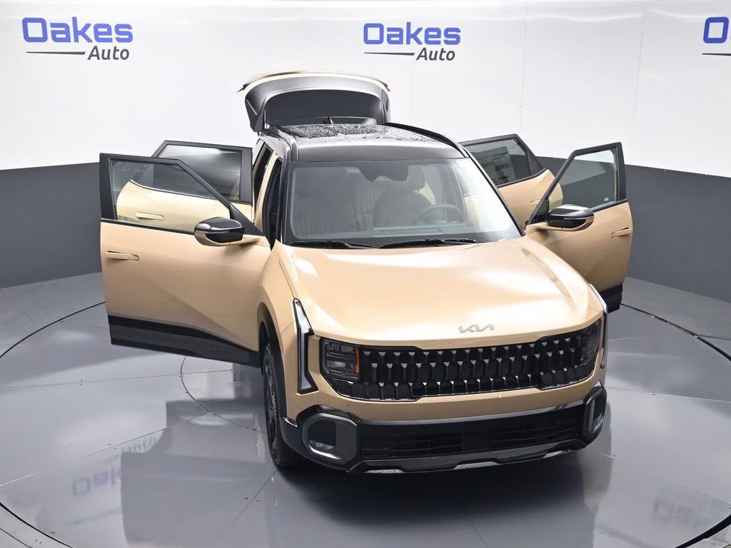 2027 Terrain Brown Kia Seltos X-Line S AWD SUV