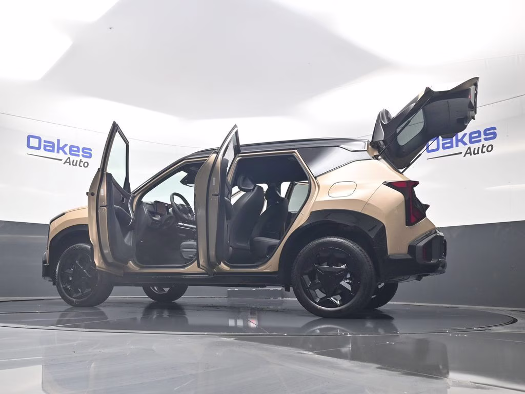 2027 Terrain Brown Kia Seltos X-Line S AWD SUV