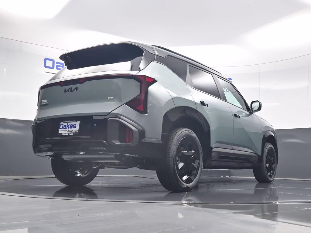 2027 Iceberg Green Kia Seltos X-Line S AWD SUV