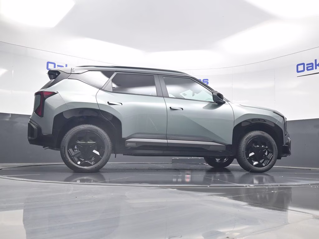 2027 Iceberg Green Kia Seltos X-Line S AWD SUV