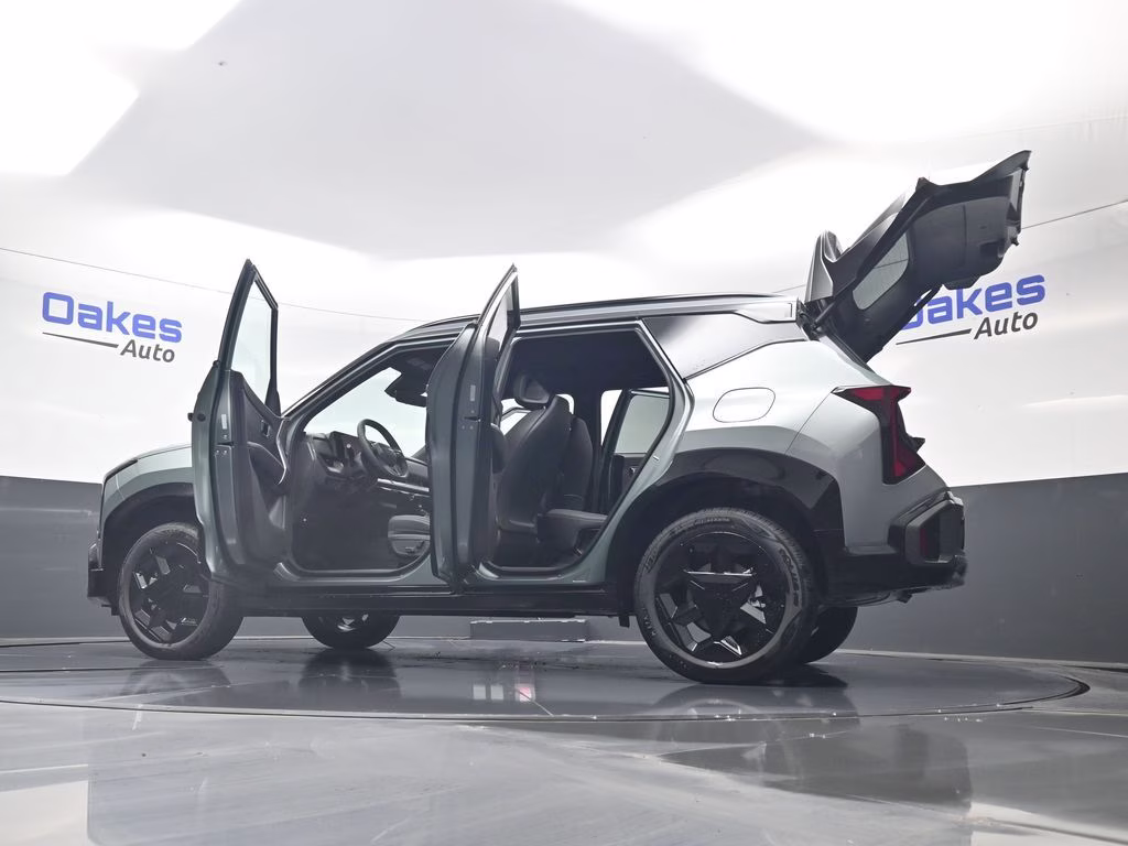 2027 Iceberg Green Kia Seltos X-Line S AWD SUV