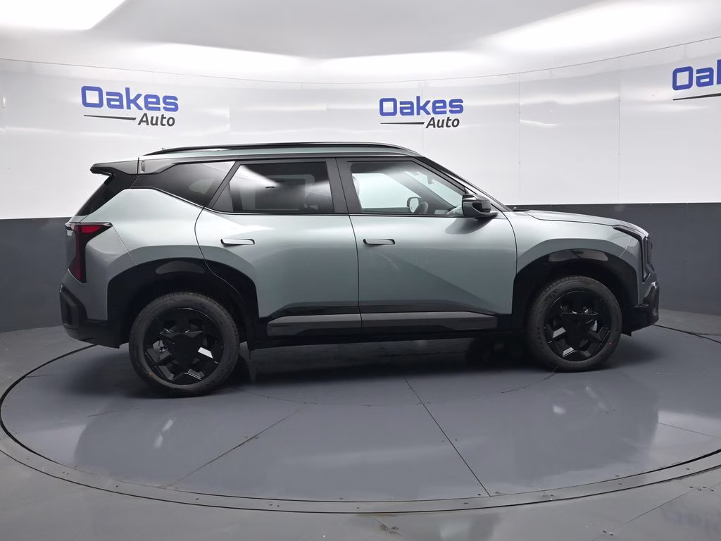 2027 Iceberg Green Kia Seltos X-Line S AWD SUV