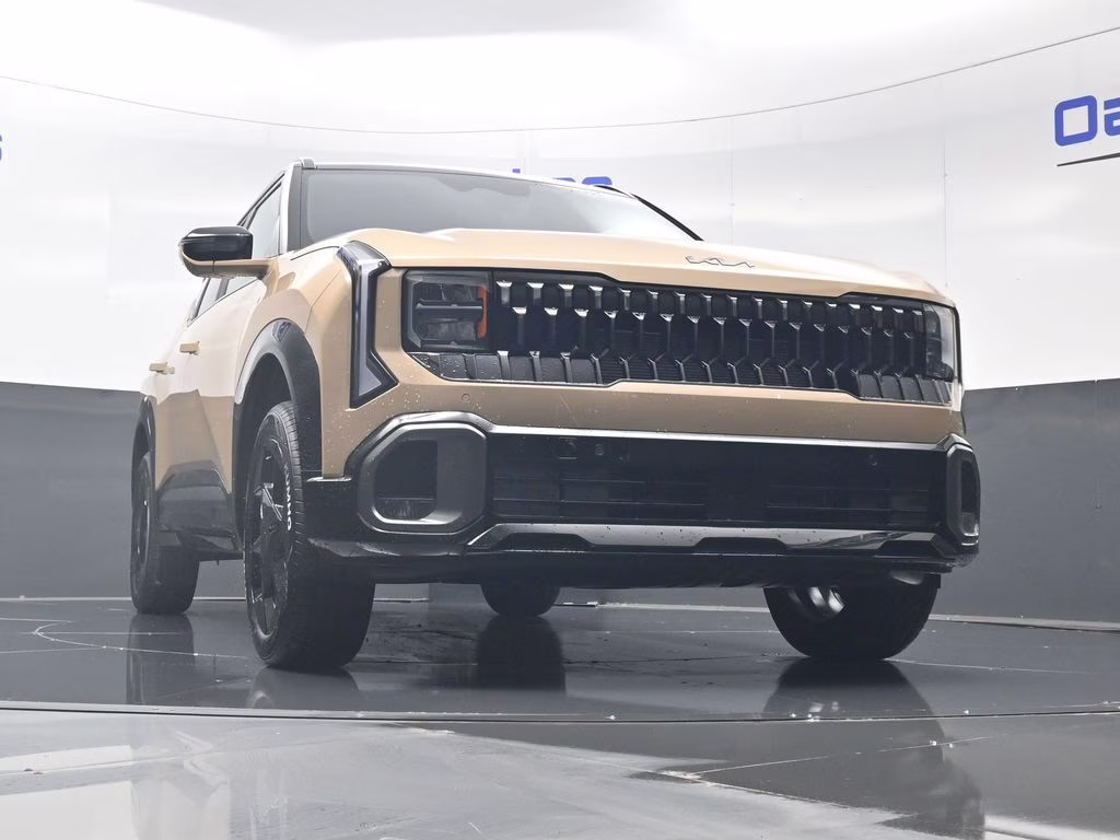 2027 Terrain Brown Kia Seltos X-Line S AWD SUV