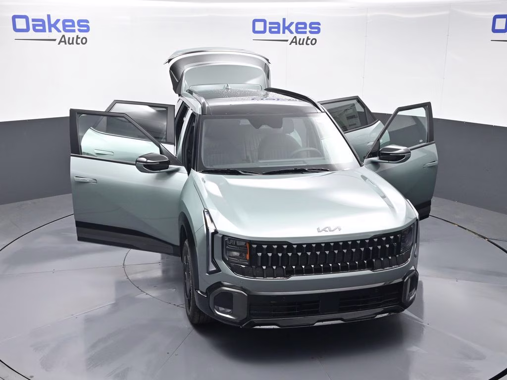 2027 Iceberg Green Kia Seltos X-Line S AWD SUV