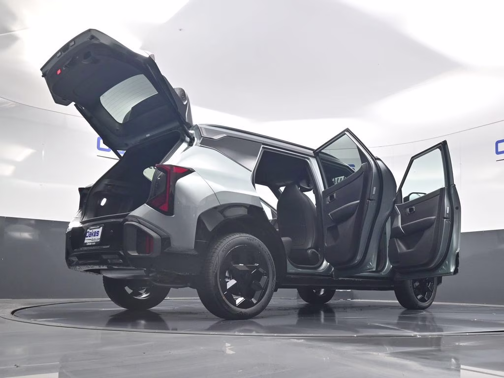 2027 Iceberg Green Kia Seltos X-Line S AWD SUV