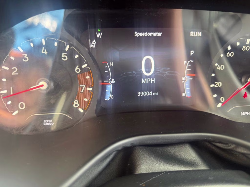 2023 Diamond Black Crystal Pearlcoat Jeep Compass Latitude 4X4 SUV