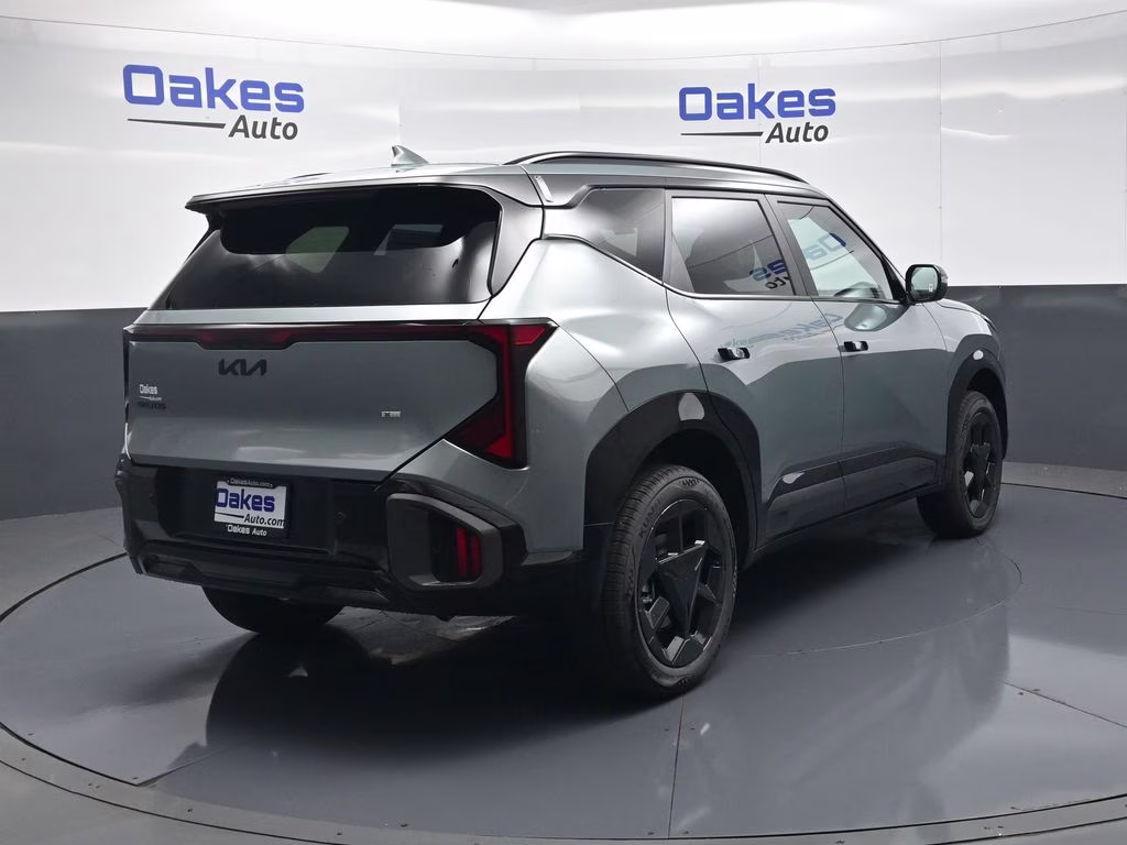 2027 Iceberg Green Kia Seltos X-Line S AWD SUV