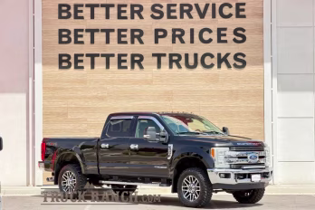2017 Black Ford Super Duty F-250 SRW Platinum 4X4 Truck