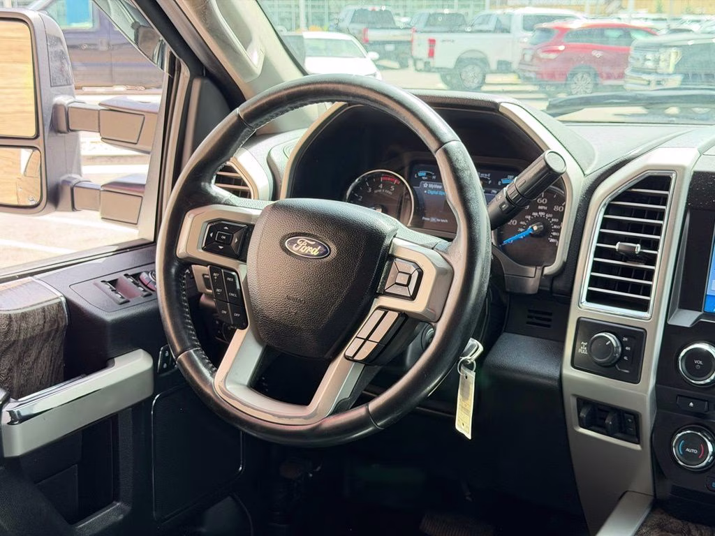 2017 Black Ford Super Duty F-250 SRW Platinum 4X4 Truck