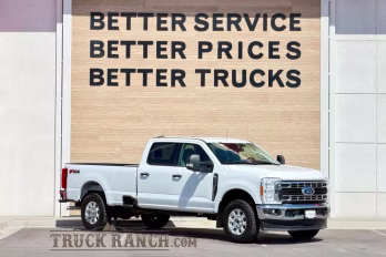 2023 White Ford Super Duty F-350 SRW XLT 4X4 Truck