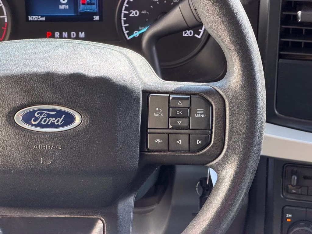 2023 White Ford Super Duty F-350 SRW XLT 4X4 Truck