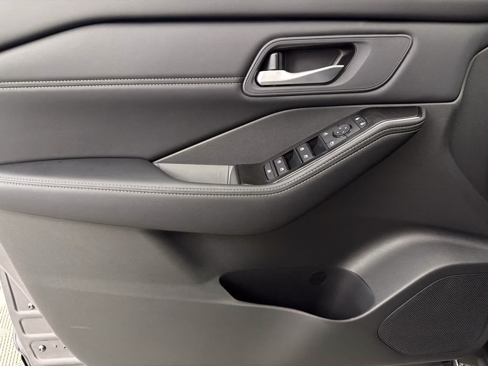2026 Gun Metallic Nissan Rogue Dark Armor FWD SUV
