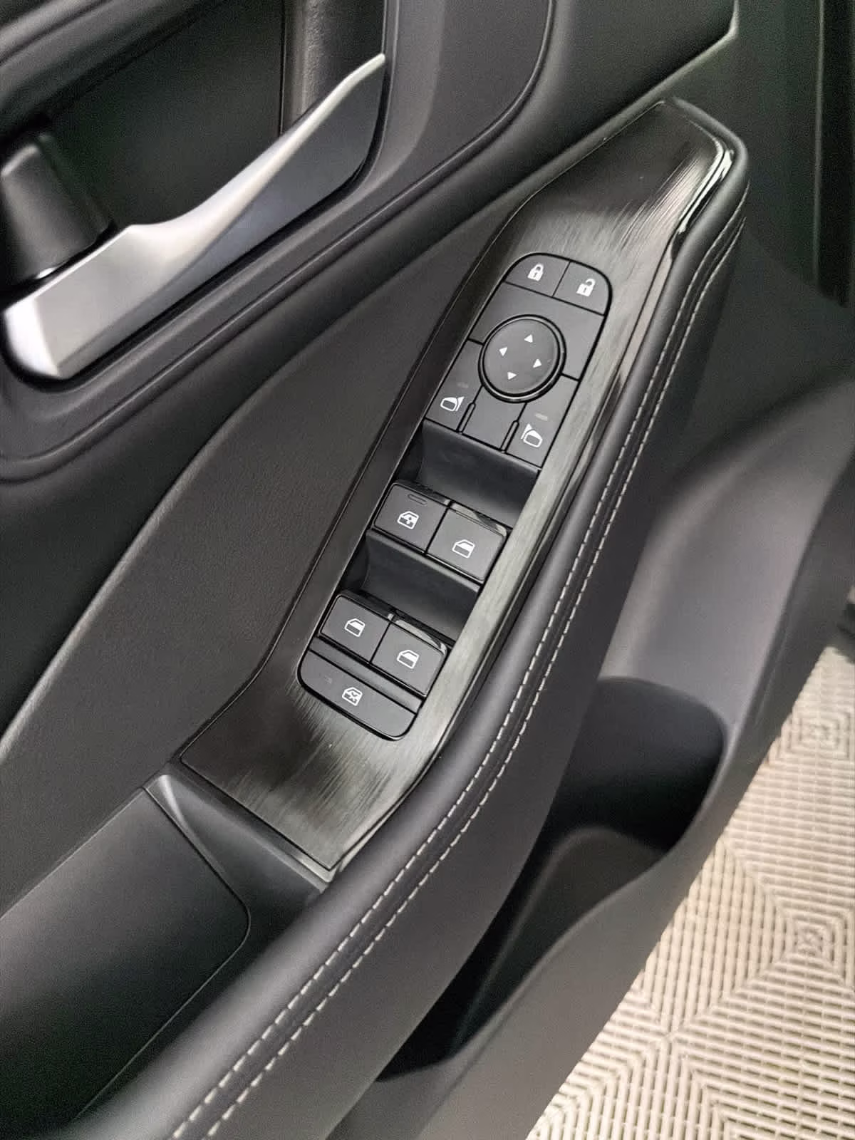 2026 Gun Metallic Nissan Rogue Dark Armor FWD SUV