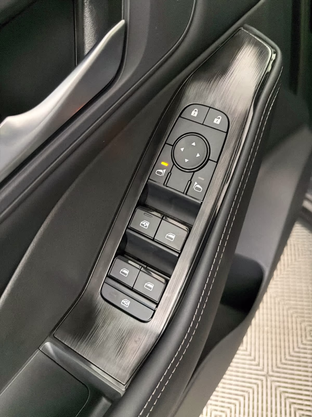 2026 Gun Metallic Nissan Rogue SV FWD SUV