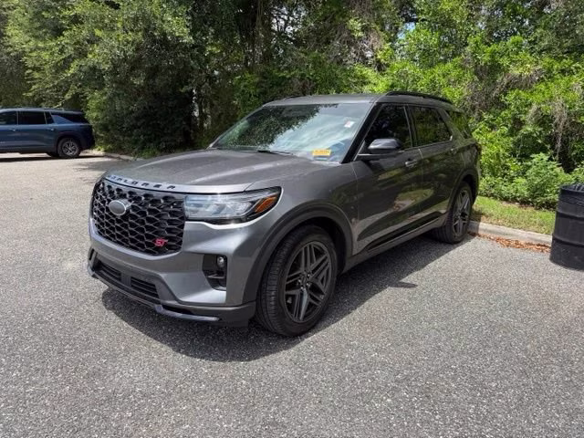 2025 Gray Metallic Ford Explorer ST 4X4 SUV