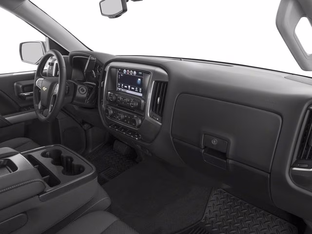 2018 Silver Ice Metallic Chevrolet Silverado 1500 LT 4X4 Truck