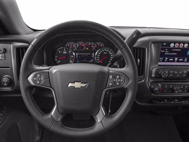 2018 Silver Ice Metallic Chevrolet Silverado 1500 LT 4X4 Truck