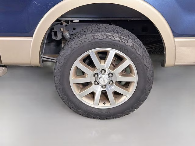 2014 Blue Ford F-150 King Ranch RWD Truck