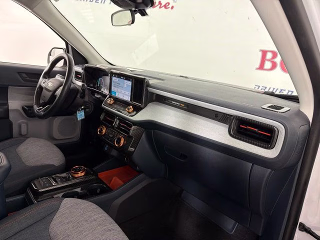 2023 Oxford White Ford Maverick XLT FWD Truck