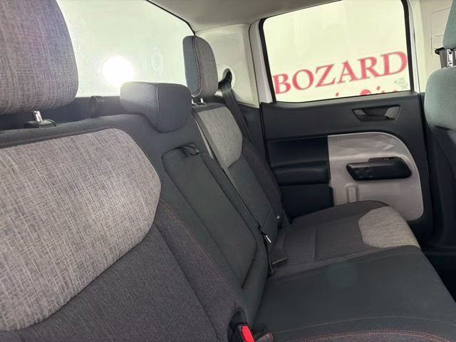 2023 Oxford White Ford Maverick XLT FWD Truck