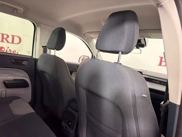2023 Oxford White Ford Maverick XLT FWD Truck
