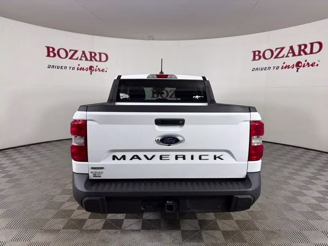 2023 Oxford White Ford Maverick XLT FWD Truck